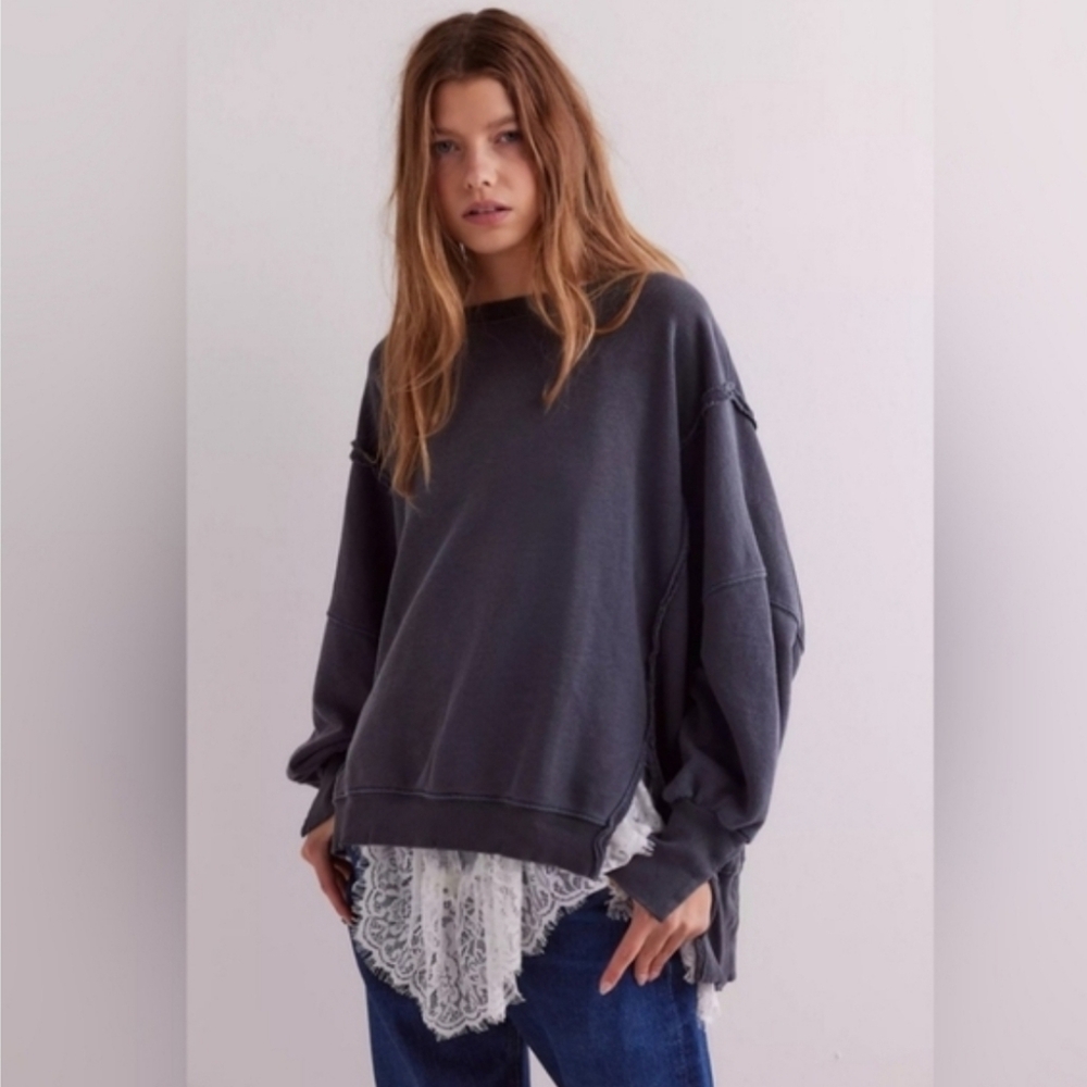New FREE PEOPLE CAMDEN Sweatshirt in Washed Black XS New In Package